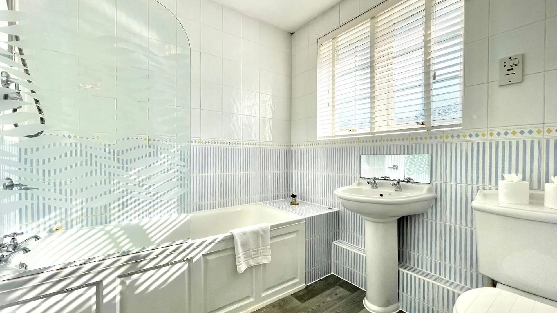 Wanderdown House Near The Beach With Ample Free Parking Brighton